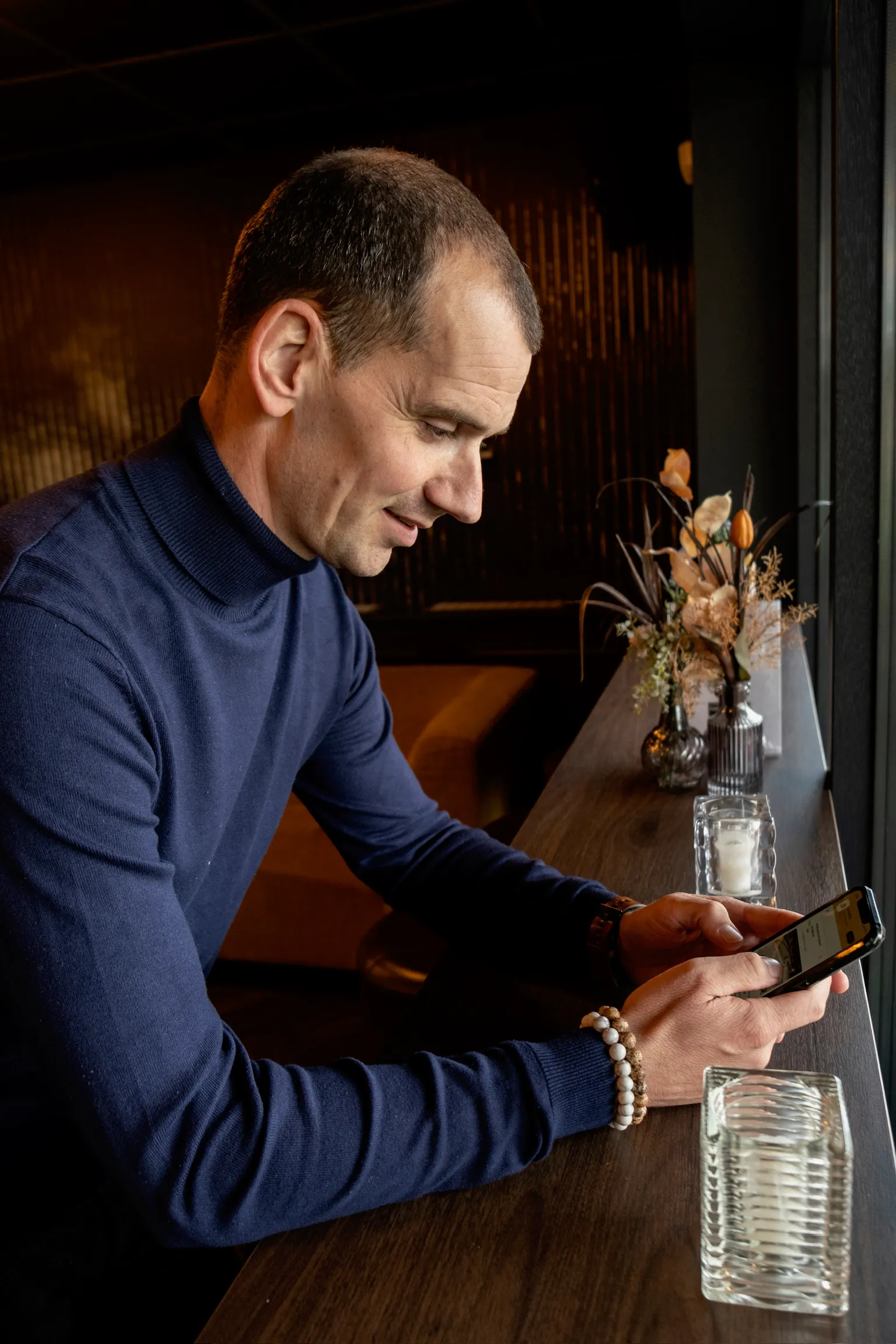 Koks aan het werk in de keuken